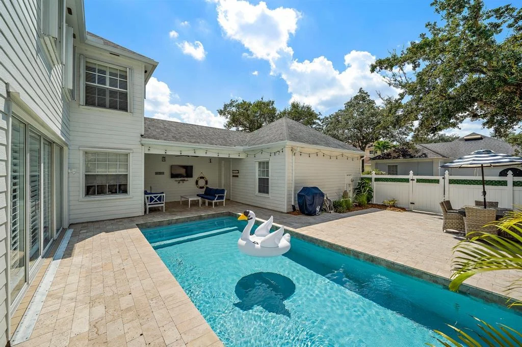 Photo of 120 Date Palm Drive