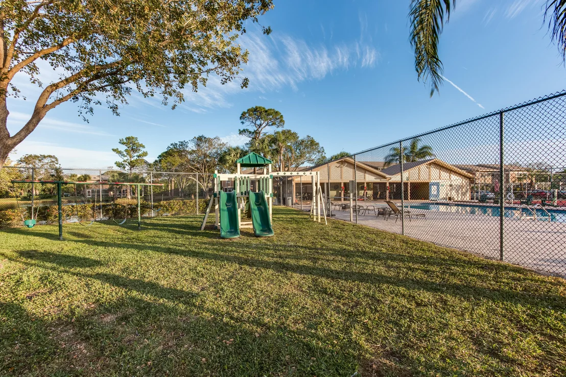 Photo of 302 Maplecrest Circle