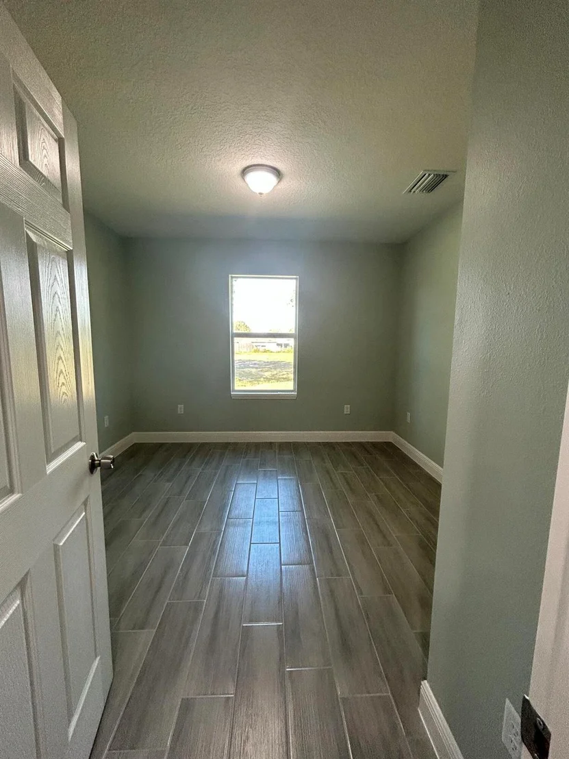 Photo of 3670 NW 23rd Avenue
