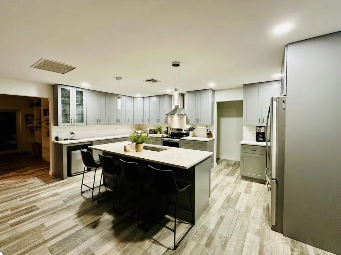Photo of 528 Date Palm Drive