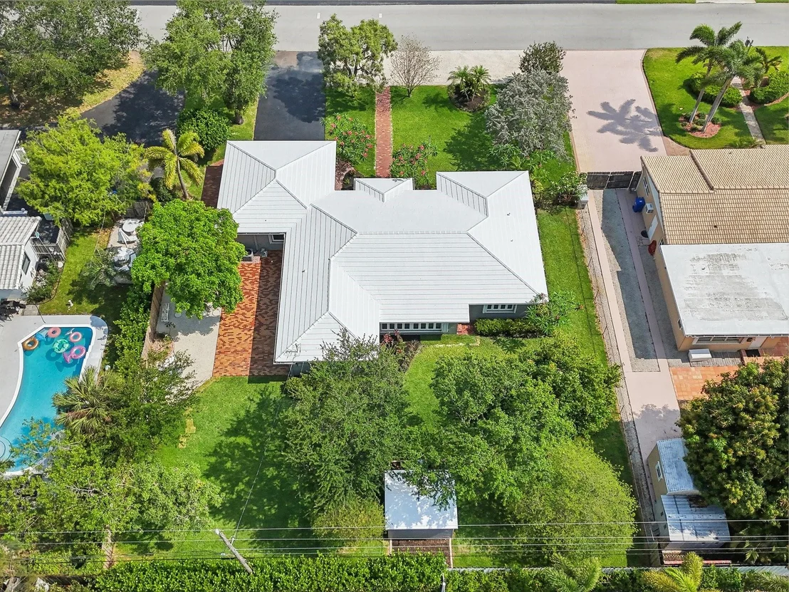 Photo of 720 NE 2nd Street