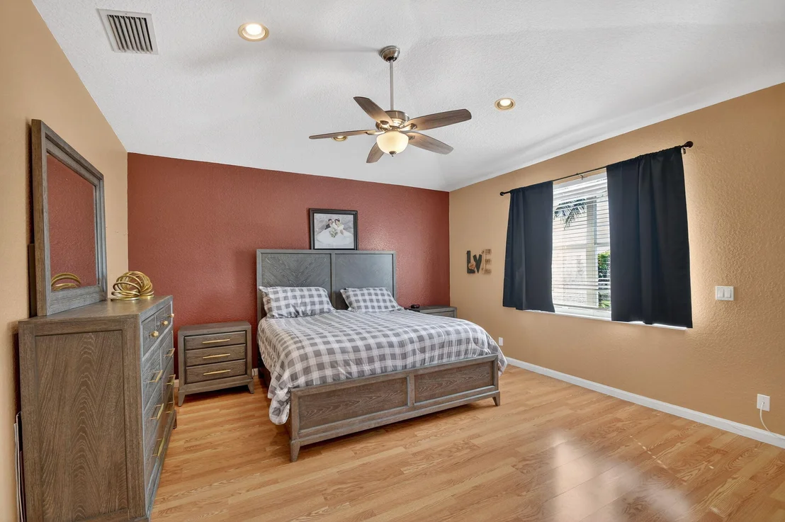 Photo of 5947 Bay Hill Circle