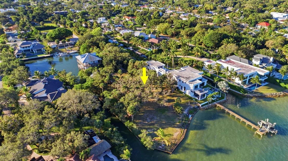 Photo of 953 Thayer Lane