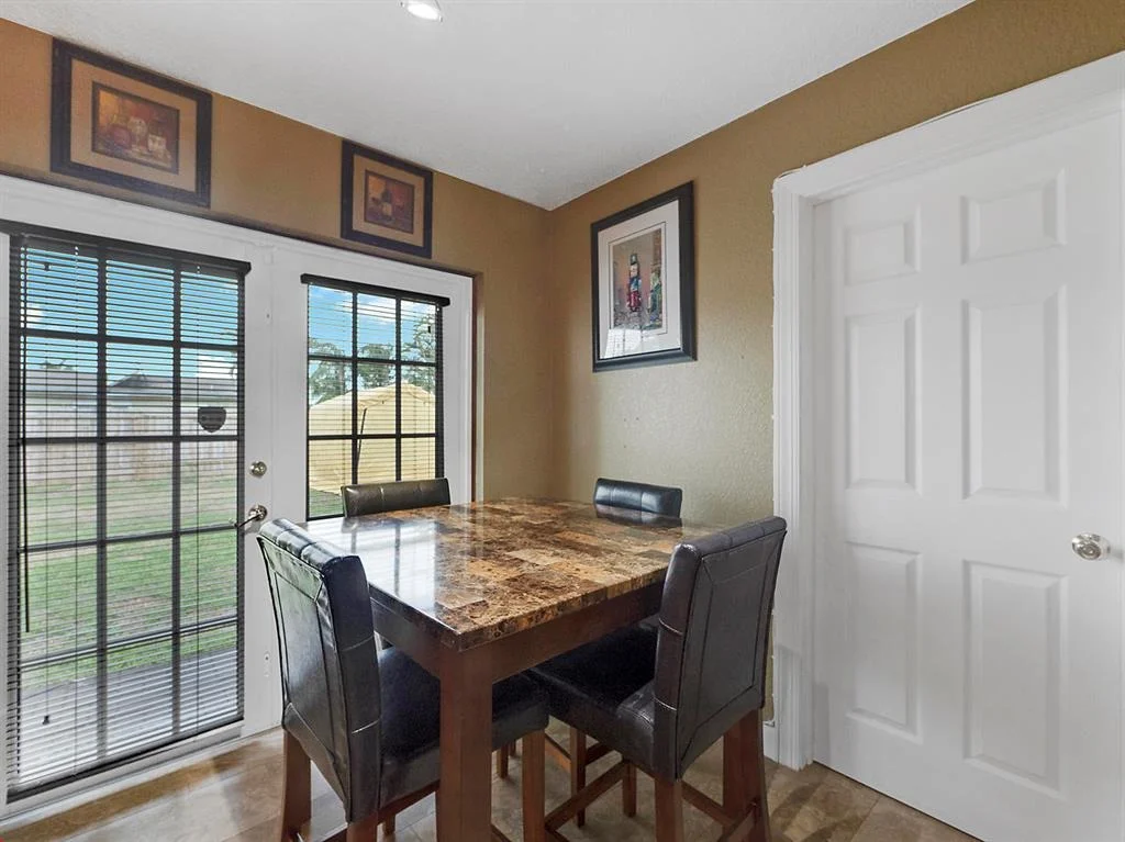 Photo of 2551 Cedarcrest Road
