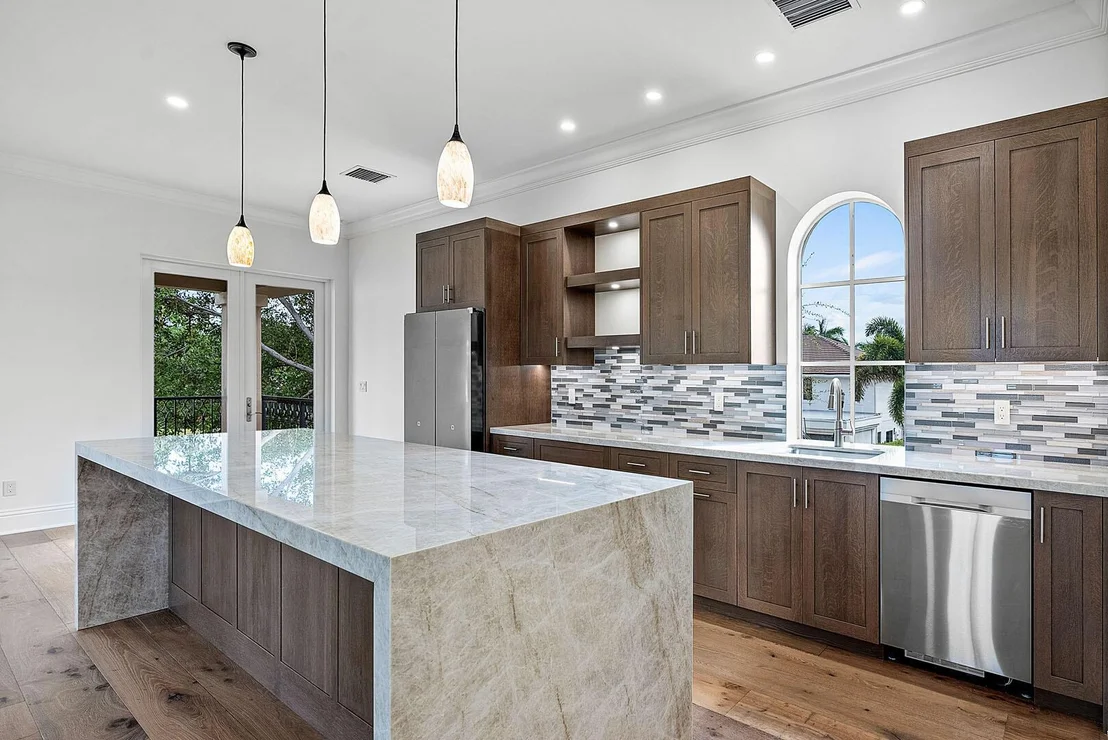 Photo of 384 Royal Palm Way