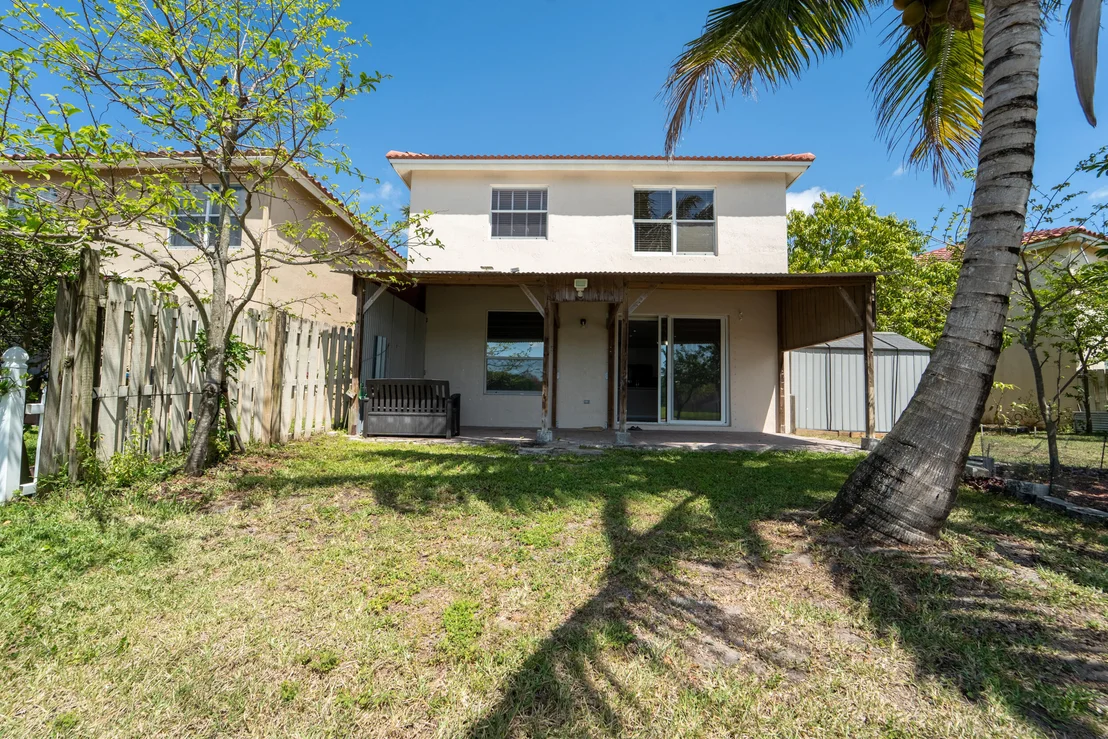 Photo of 4341 NE Lake Lucerne Circle NE