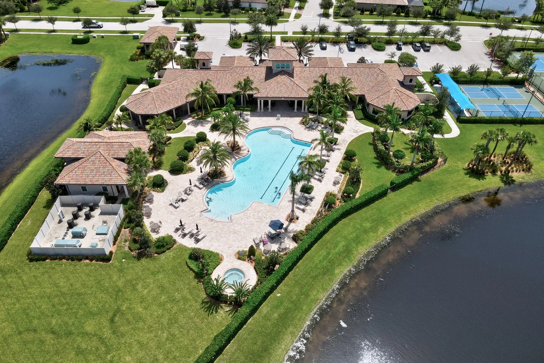 Photo of 5021 Monroe Circle