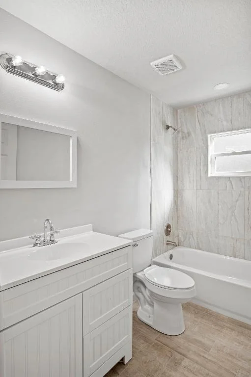 Photo of 3848 NW 19th Avenue