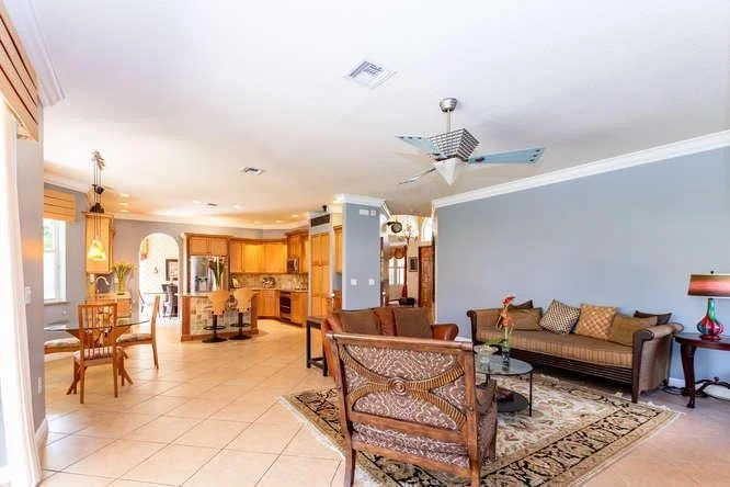 Photo of 2352 Thomson Way