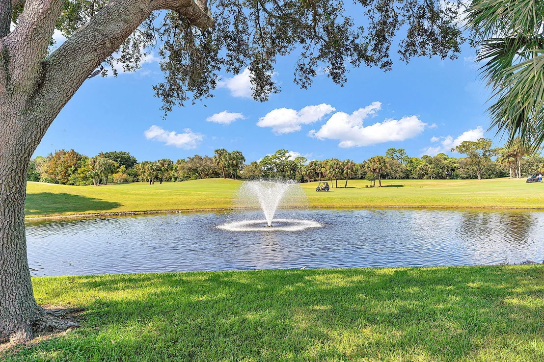 Photo of 216 Barbados Drive