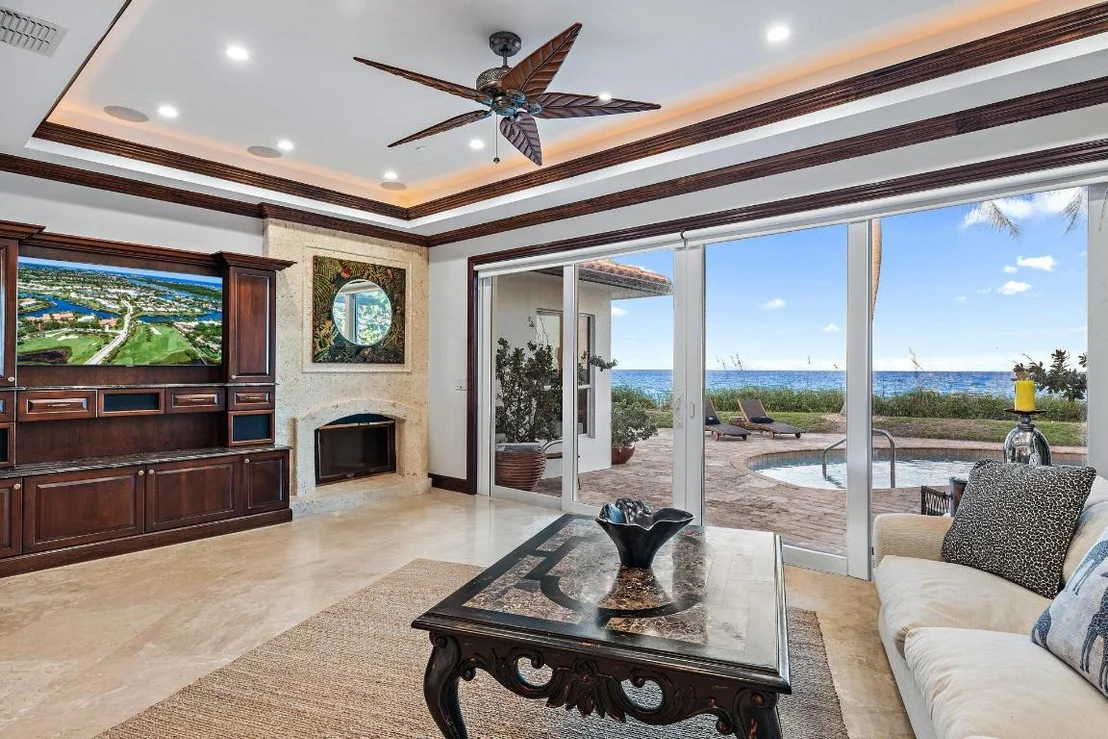 Photo of 613 S Beach Road