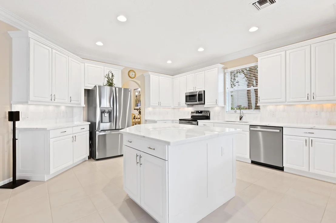 Photo of 12621 YARDLEY Drive