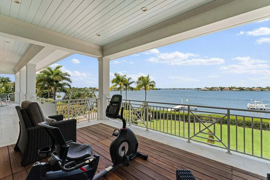 Photo of 5874 Pennock Point Road