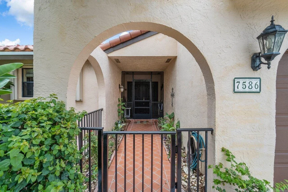 Photo of 7586 Solimar Circle