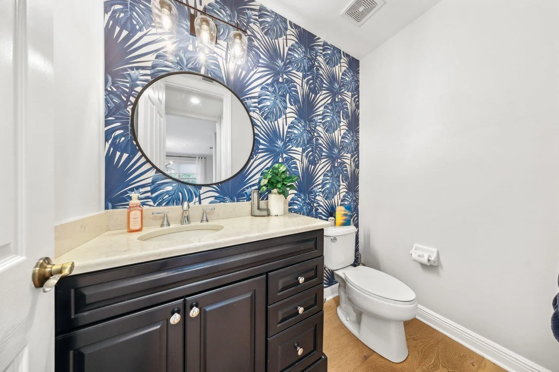 Photo of 423 Meadowlark Drive