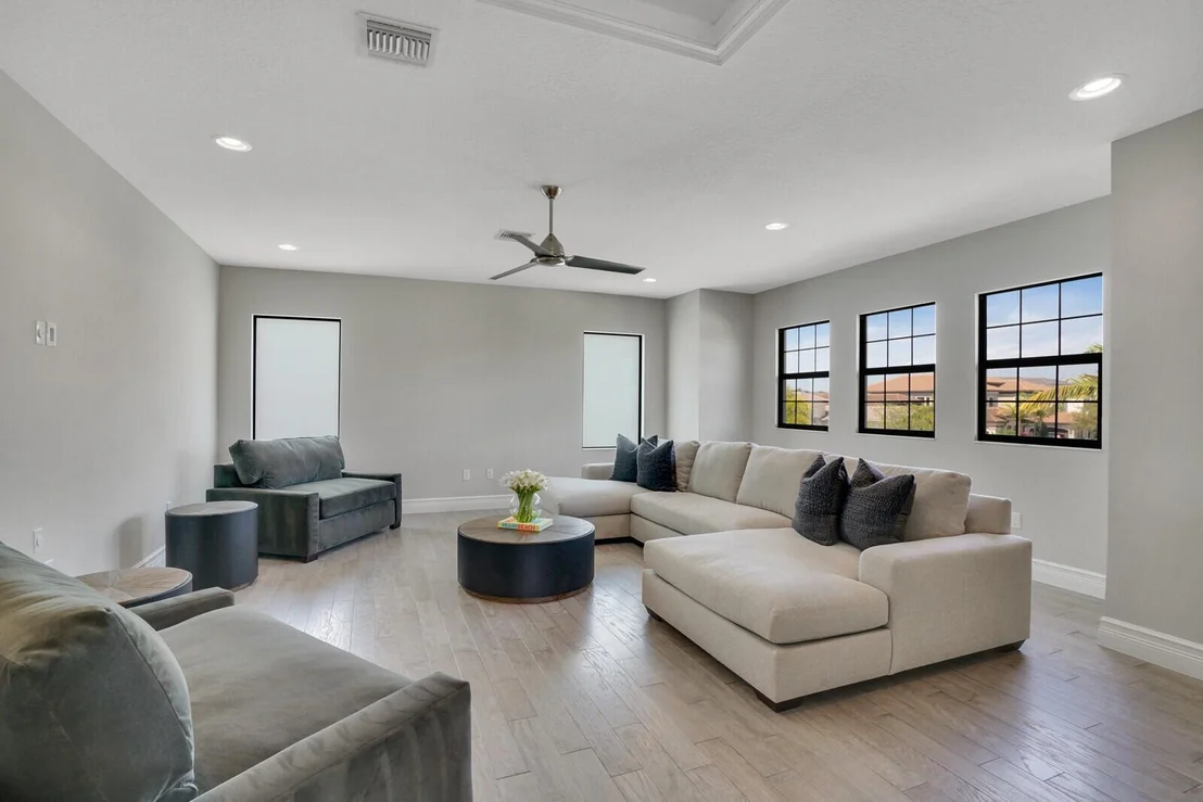 Photo of 9782 Bozzano Drive