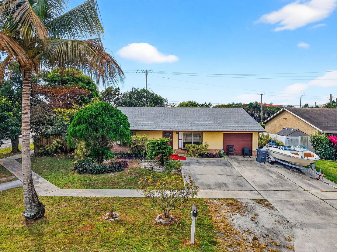 Photo of 4875 Poseidon Place
