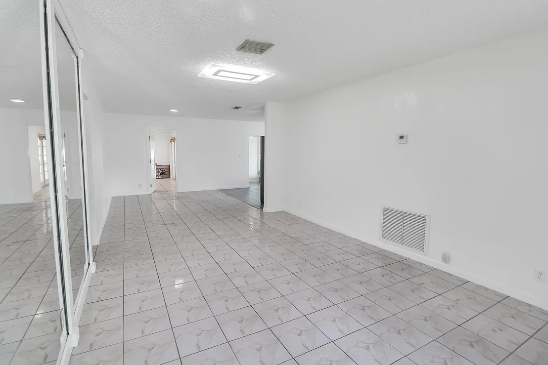 Photo of 2233 NW 3rd Avenue