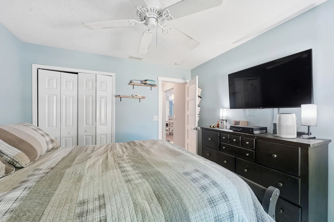 Photo of 15924 Laurel Oak Circle
