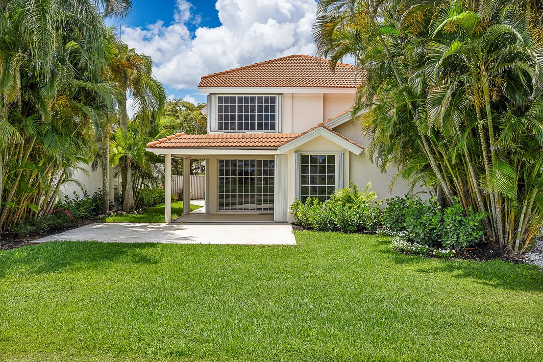Photo of 327 Eagleton Golf Drive