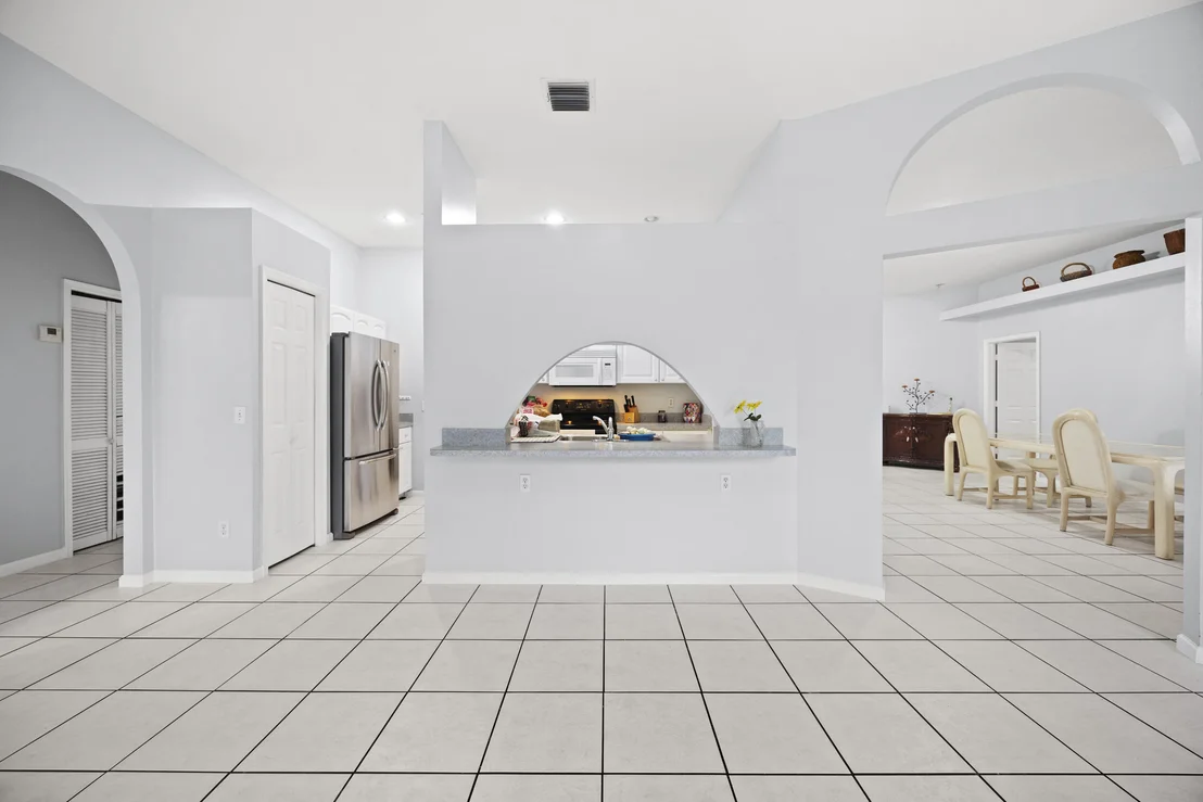 Photo of 4584 Windmill Road