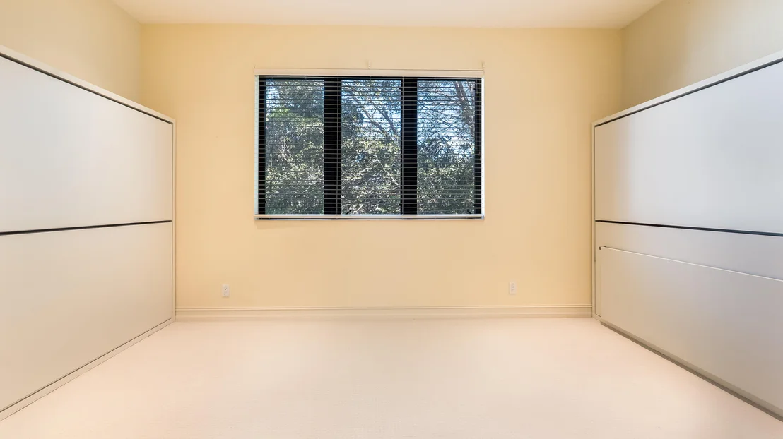 Photo of 17602 Middle Lake Drive