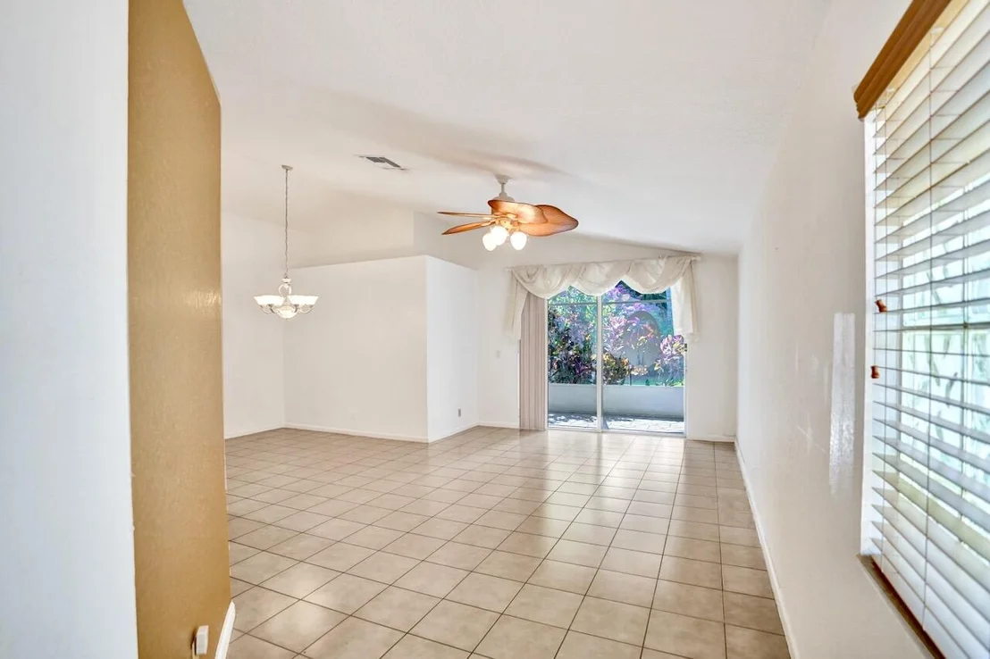 Photo of 8140 Palm Gate Drive