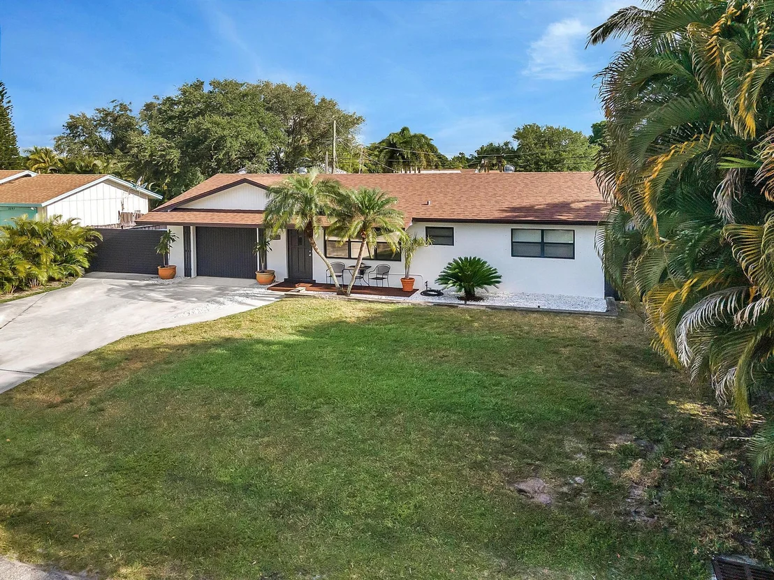 Photo of 3281 Amberjack Road