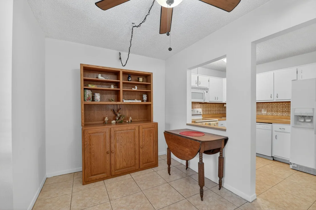 Photo of Unit D1 at 342 Pine Ridge Circle