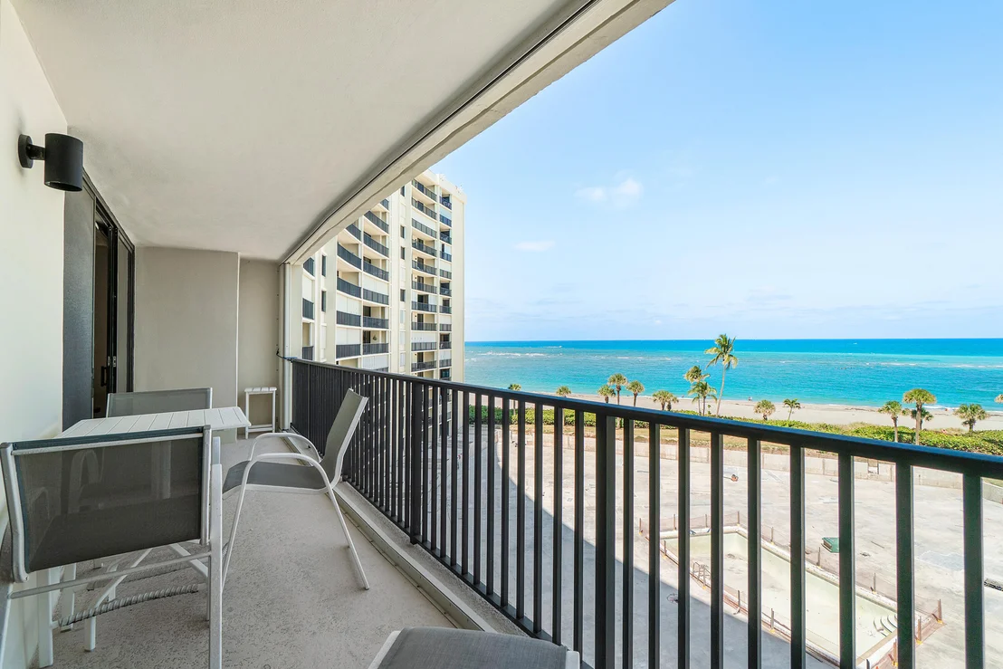 Photo of Unit 607 at 400 Ocean Trail Way