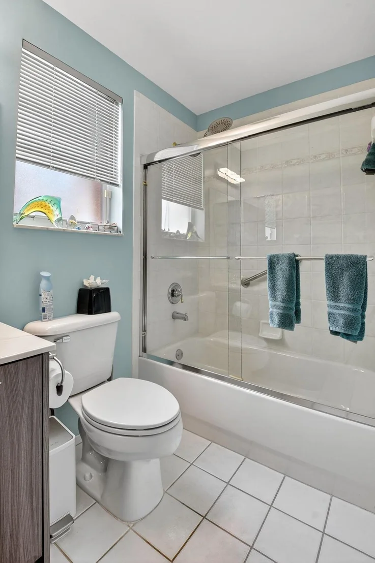 Photo of 7844 Ambleside Way