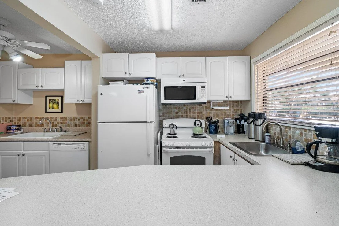Photo of Unit A at 1501 Pinecrest Circle