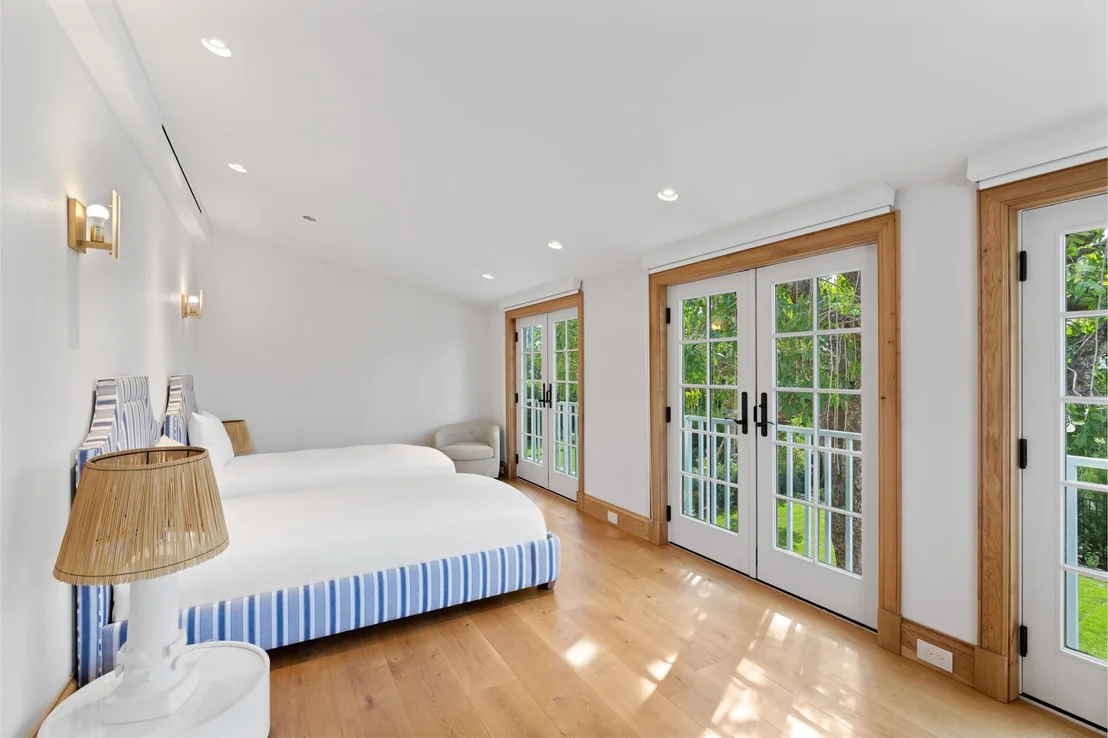 Photo of 239 Emerald Lane