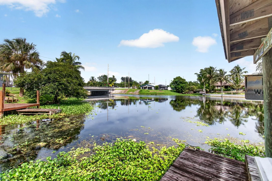 Photo of 502 VENICE Drive