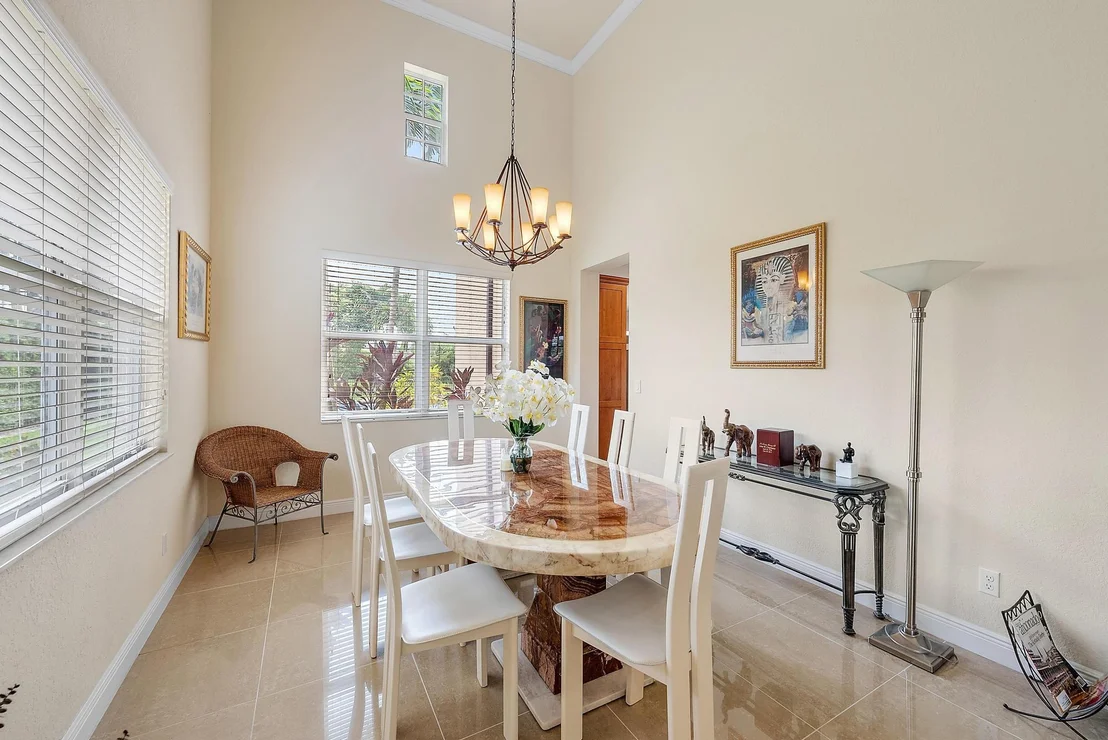 Photo of 168 Manor Circle