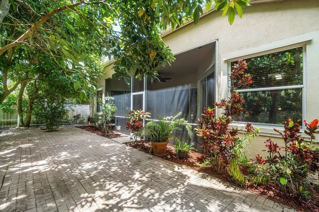 Photo of 9034 Alexandra Circle