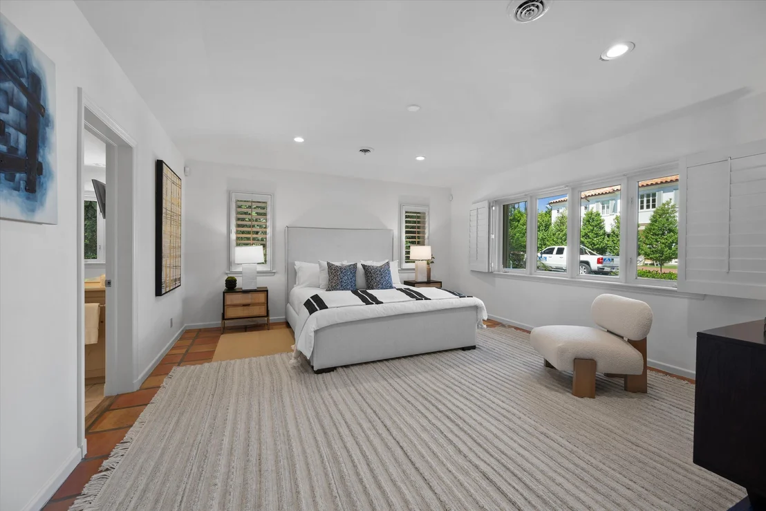 Photo of 274 Monterey Road