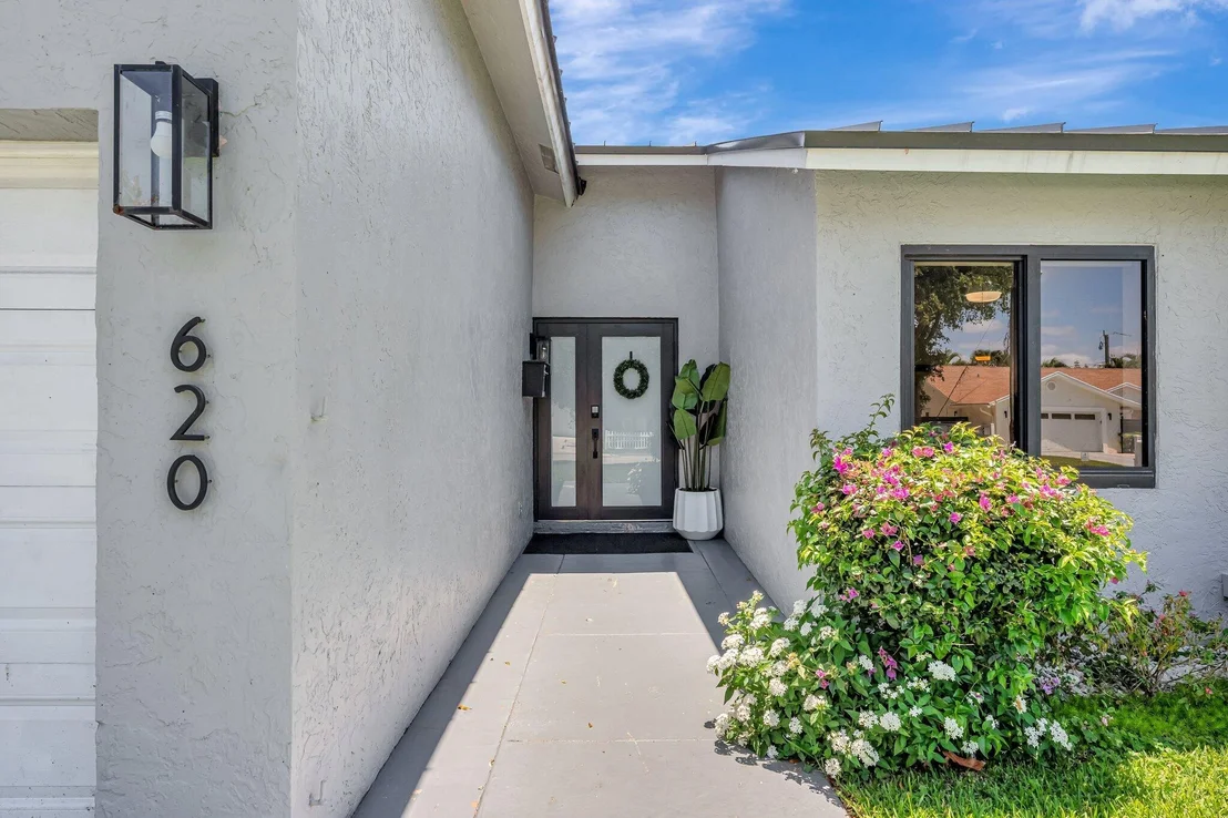 Photo of 620 Enfield Road