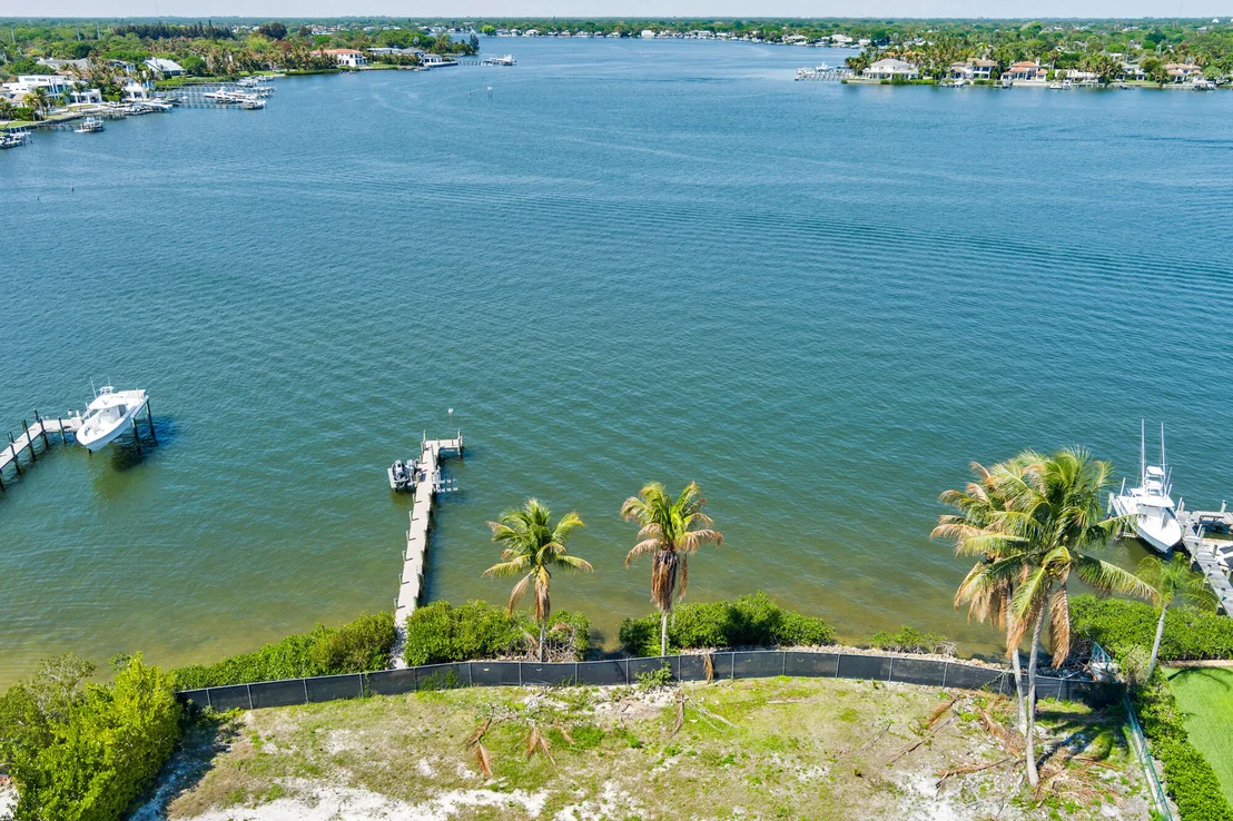 Photo of 5559 Pennock Point