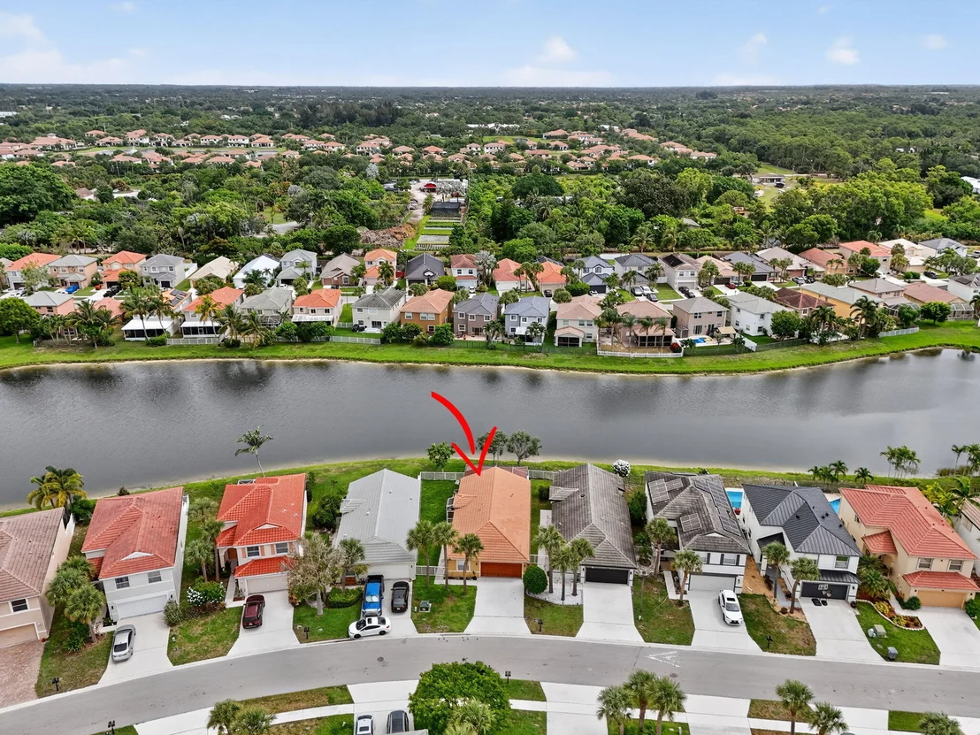 Photo of 6121 Spring Isles Boulevard