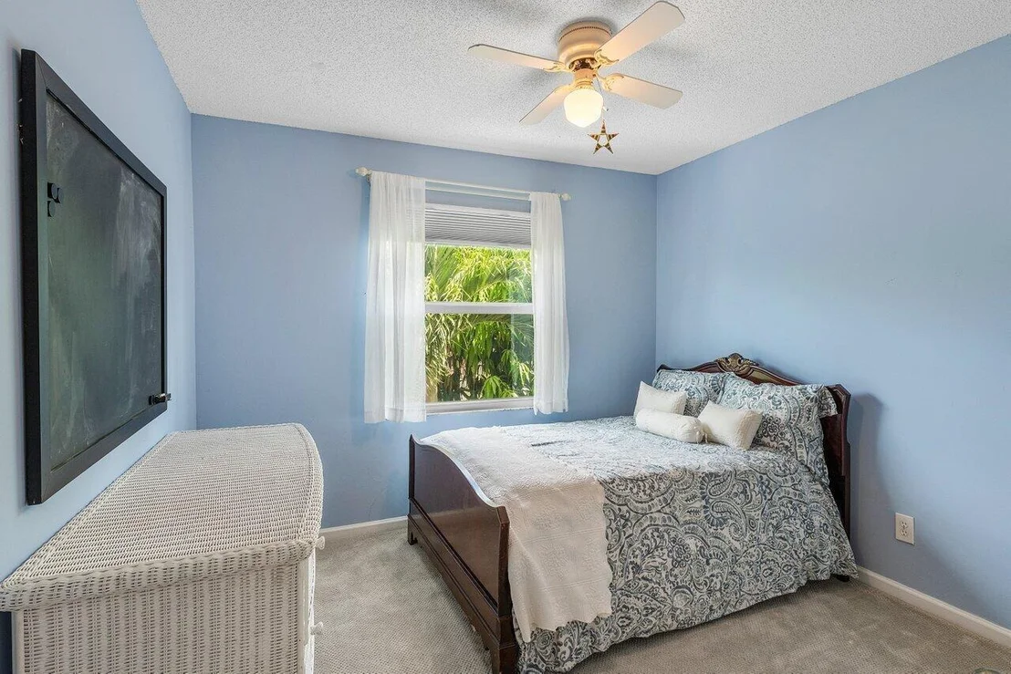 Photo of 6321 Lansdowne Circle