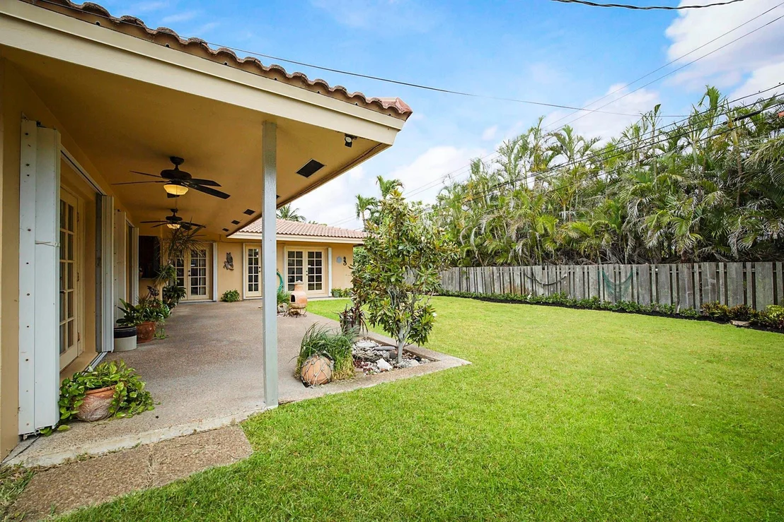Photo of 3031 NE 45th Street