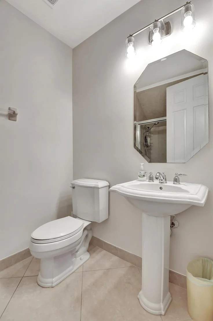Photo of 10749 Castle Oak Drive