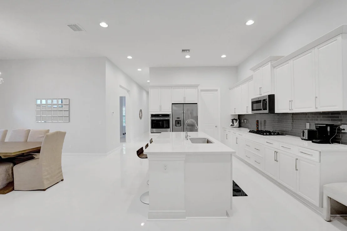 Photo of 7041 Edison Place