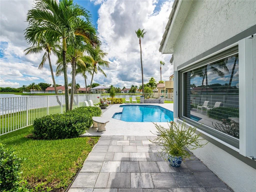 Photo of 1080 Capistrano