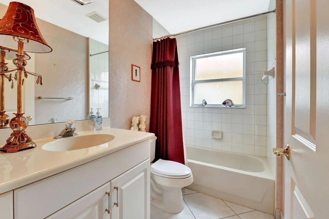 Photo of 5145 Glenville Drive