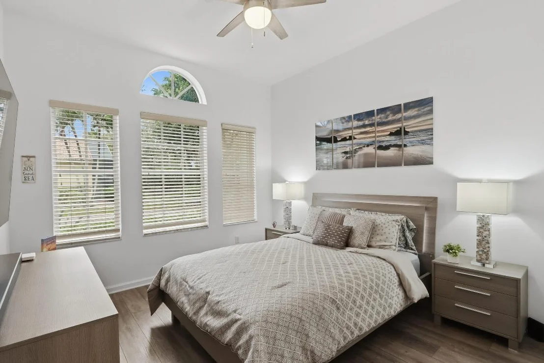 Photo of 8752 Palm River Drive