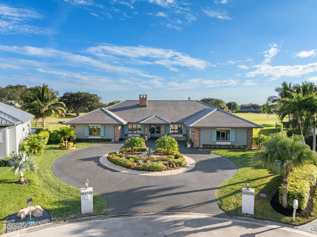 Photo of 427 Glenbrook Drive