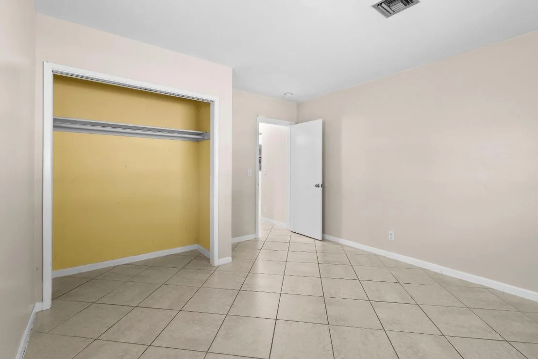 Photo of 356 Cedar Avenue