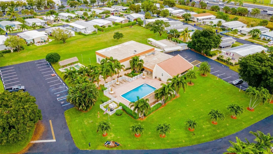 Photo of 5347 NW 1st Way
